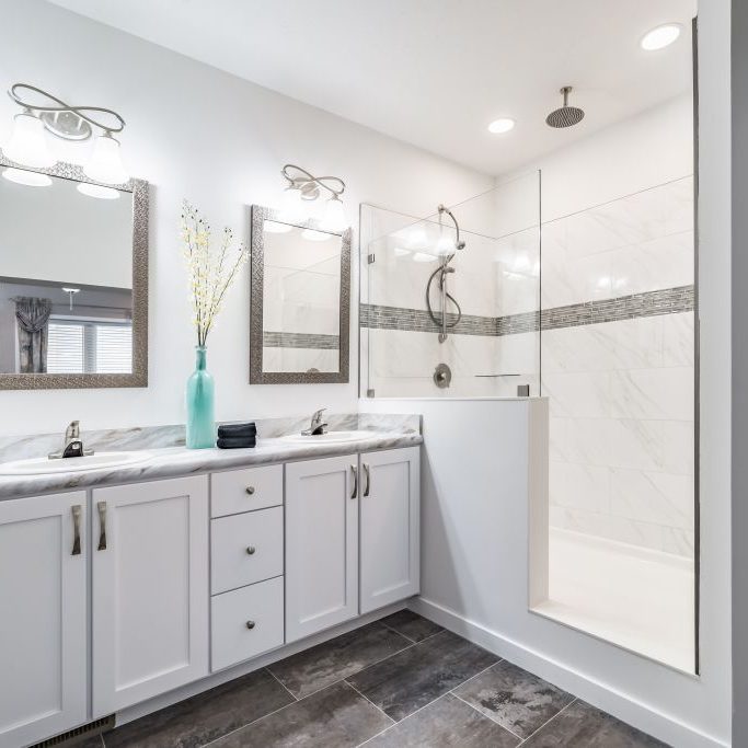 LandMark_Grand_212LM2105R_Bathroom