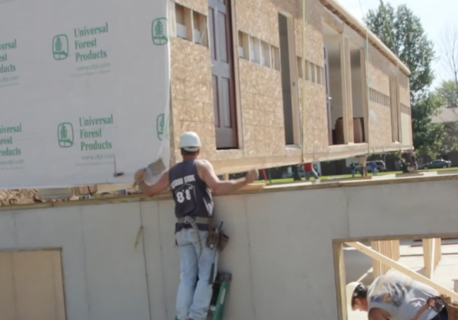 setting modular home on foundation